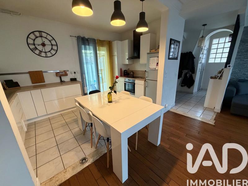 Maison - 104 m² - 5 pièces