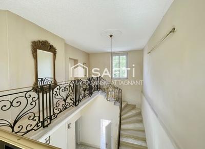 Maison de maîtres - 375 m² - 11 pièces