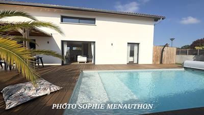 Maison - 189 m² - 6 pièces