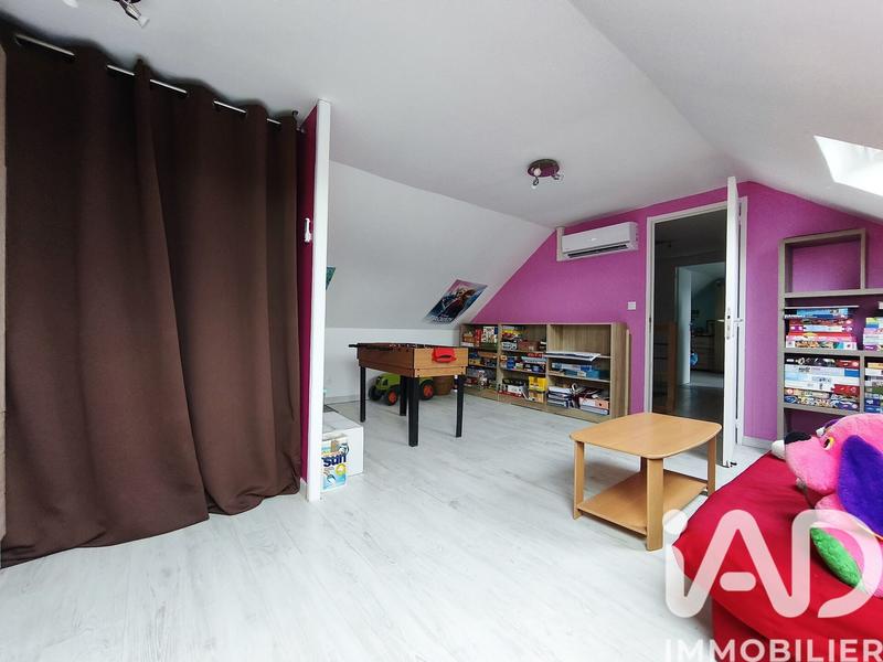 Maison - 177 m² - 8 pièces