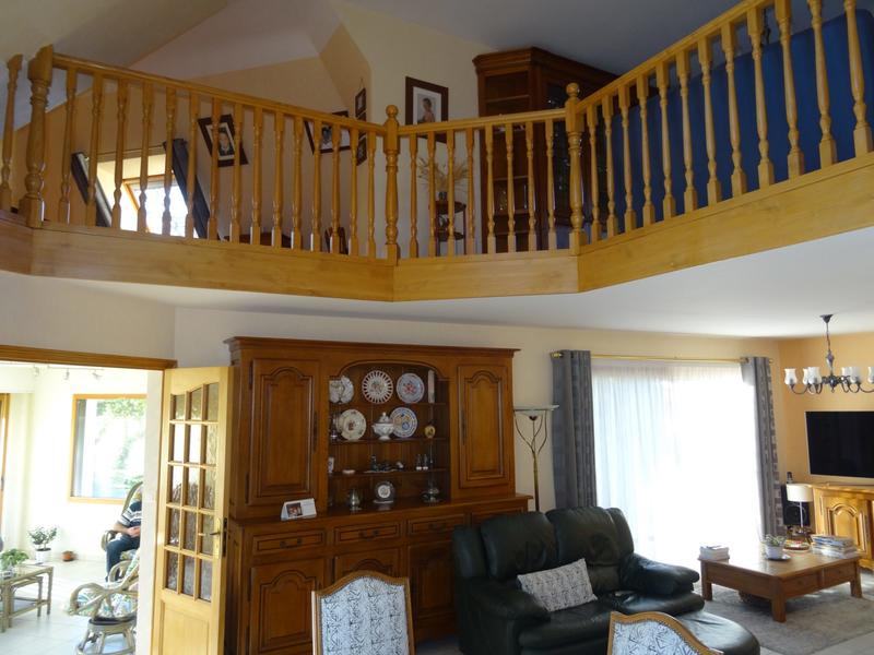 Maison - 195 m² - 11 pièces