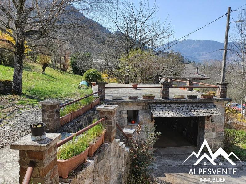 Maison de village - 100 m² - 7 pièces