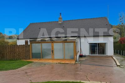 Maison traditionnelle - 132 m² - 5 pièces