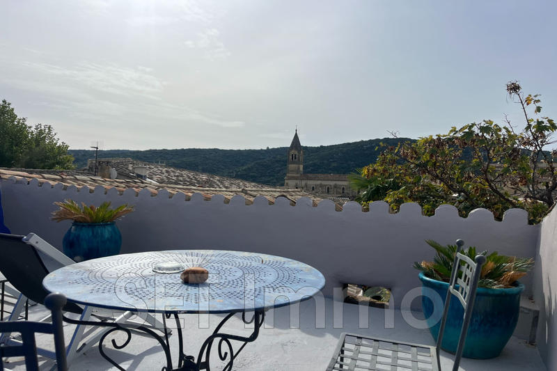 Maison - 222 m² - 7 pièces