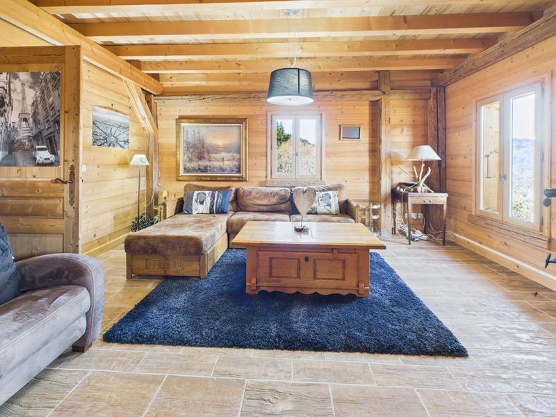 Châlet - 304 m² - 9 pièces