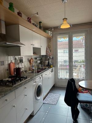 Appartement ancien - 77 m² - 4 pièces