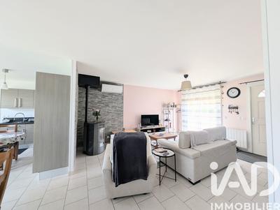 Maison - 95 m² - 5 pièces