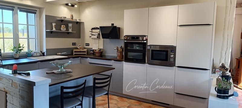 Maison - 193 m² - 8 pièces