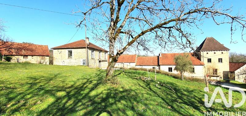 Maison - 332 m² - 12 pièces