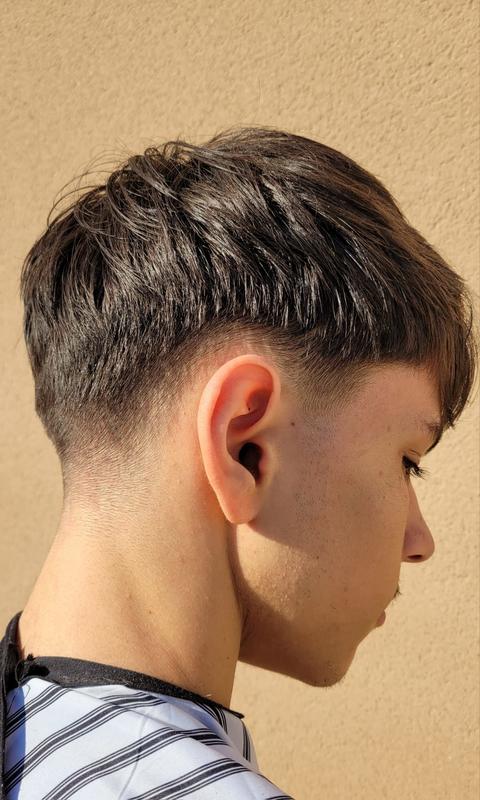 Les ciseaux d'Auré: Salon de coiffure &amp; barbier