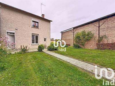 Maison - 99 m² - 5 pièces