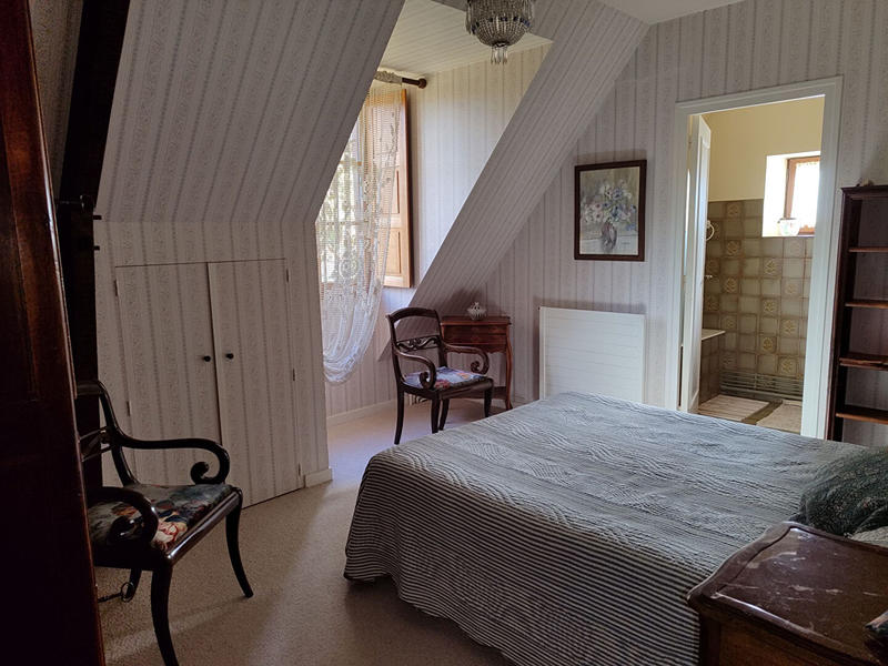 Maison - 205 m² - 7 pièces