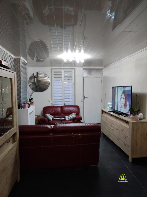 Maison - 94 m² - 5 pièces