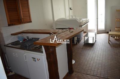 Studio - 25 m² - 1 pièce