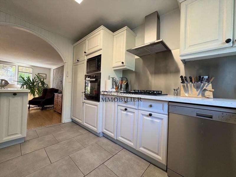 Maison - 122 m² - 6 pièces