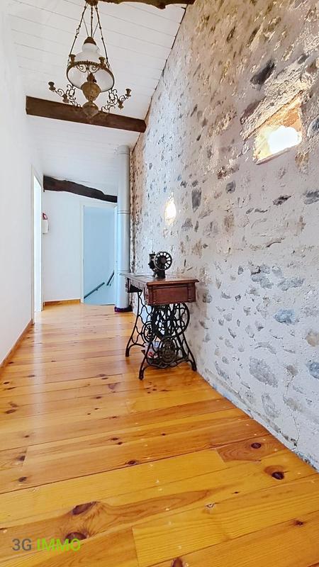 Maison de village - 141 m² - 5 pièces