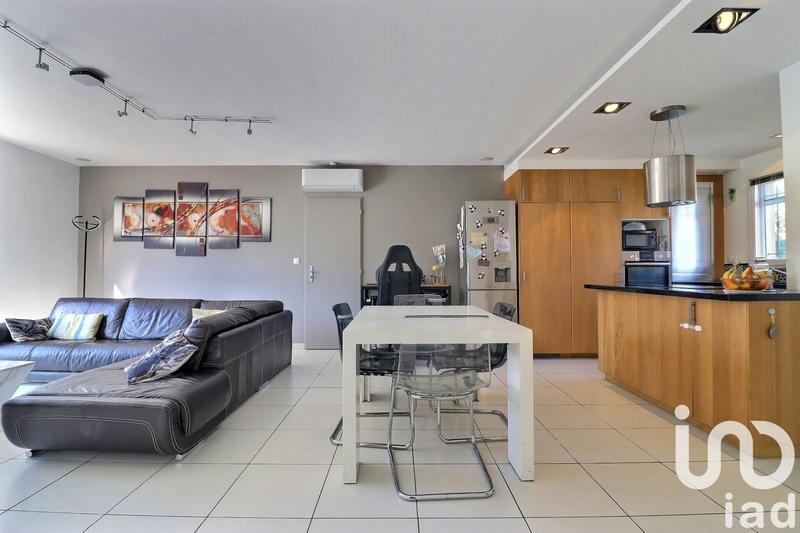 Maison - 94 m² - 5 pièces