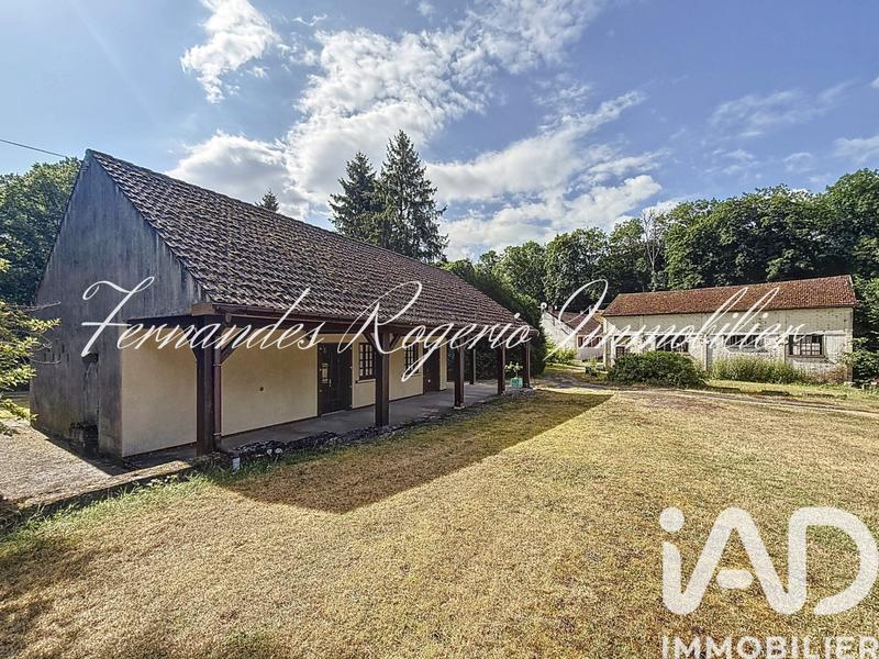 Maison - 196 m² - 8 pièces