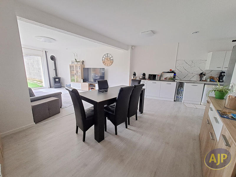 Maison - 87 m² - 4 pièces