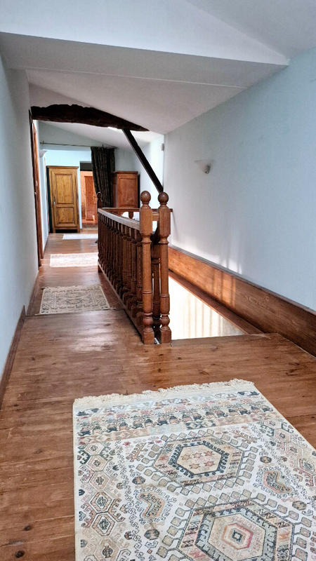 Maison - 291 m² - 10 pièces