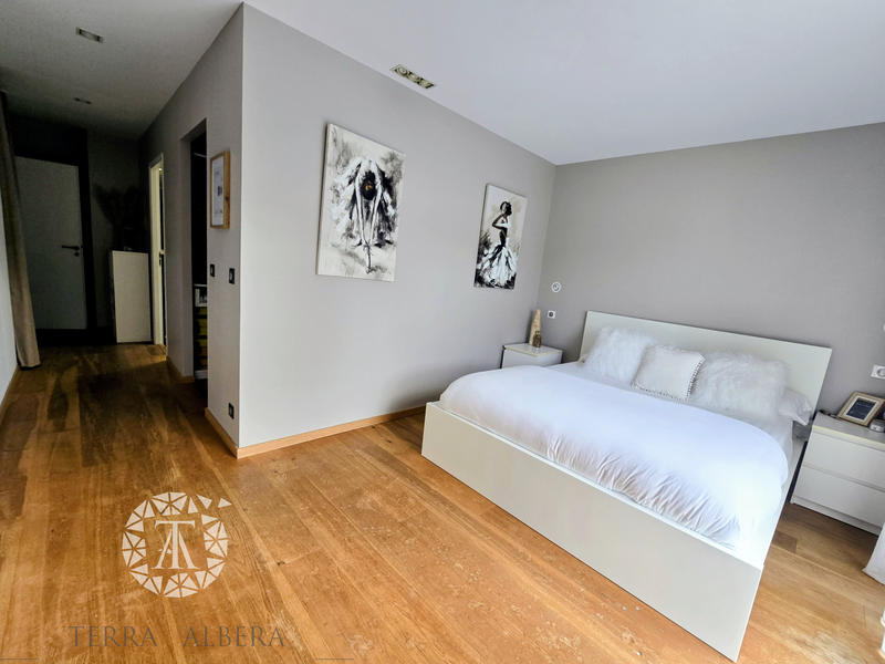 Villa - 209 m² - 7 pièces