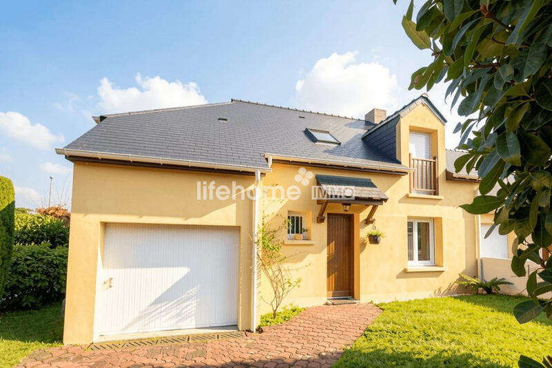 Maison - 90 m² - 4 pièces