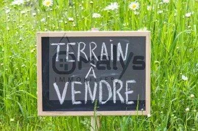 Terrain constructible - 780 m²