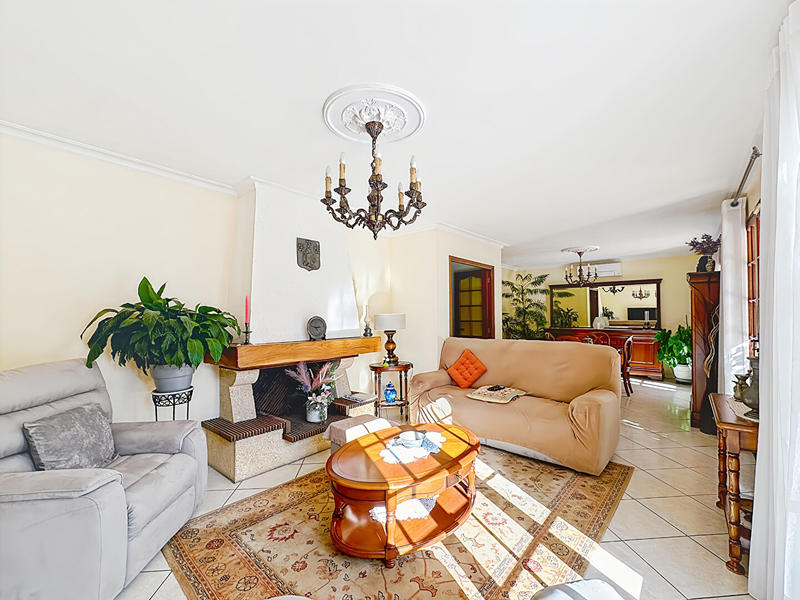 Maison - 111 m² - 5 pièces