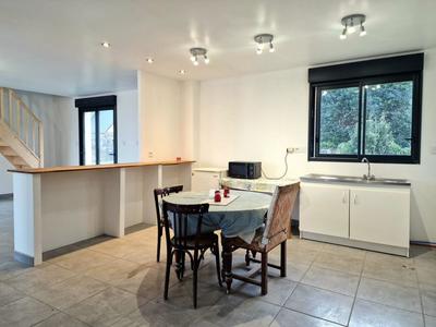 Maison traditionnelle - 247 m² - 12 pièces