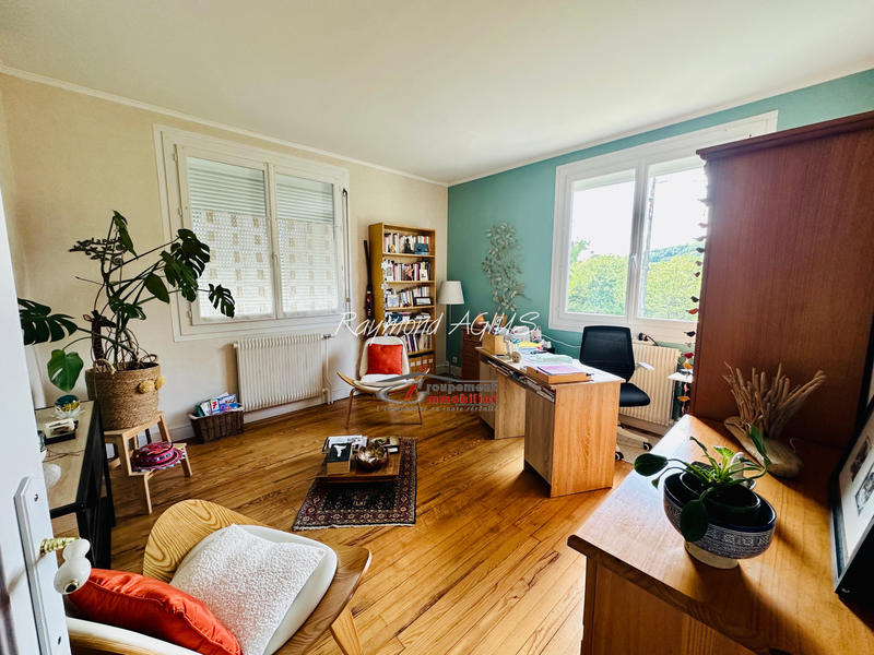 Maison - 189 m² - 9 pièces