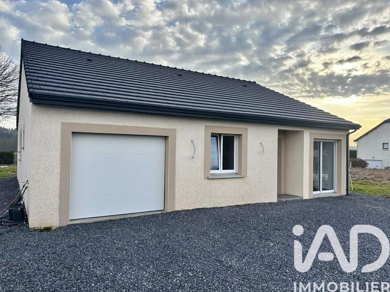 Maison - 99 m² - 4 pièces