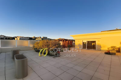 Appartement - 89 m² - 3 pièces