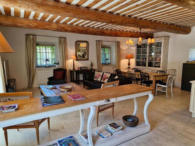 Demeure - 308 m² - 12 pièces