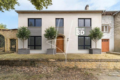 Maison - 221 m² - 7 pièces