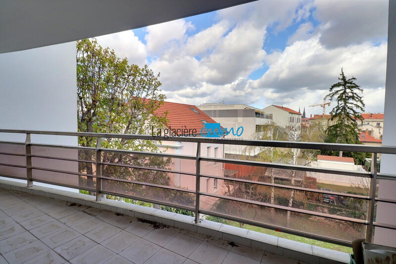 Appartement - 115 m² - 4 pièces