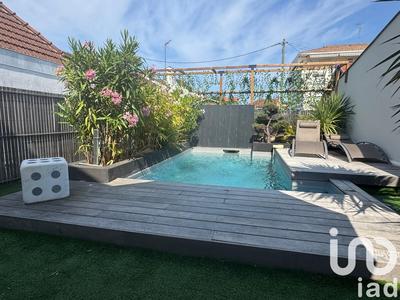 Maison - 99 m² - 5 pièces