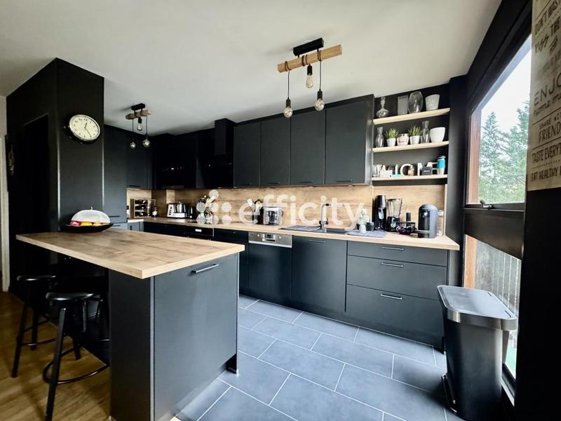 Appartement - 125 m² - 5 pièces