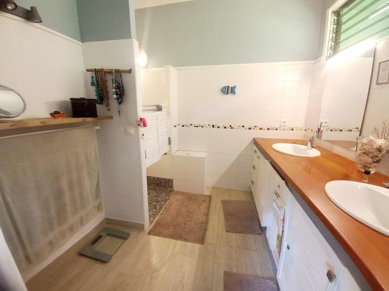 Villa - 257 m² - 9 pièces