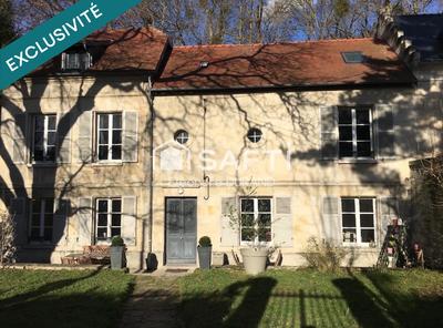 Maison - 215 m² - 8 pièces