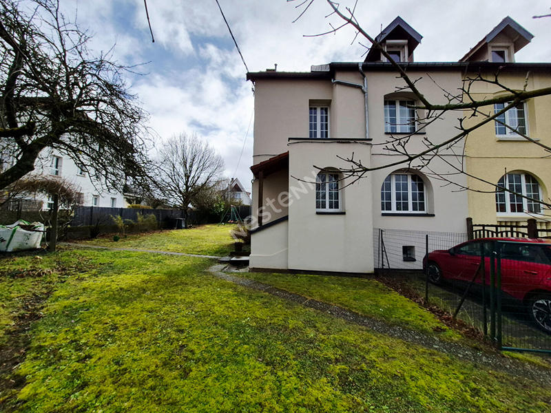 Maison - 131 m² - 7 pièces