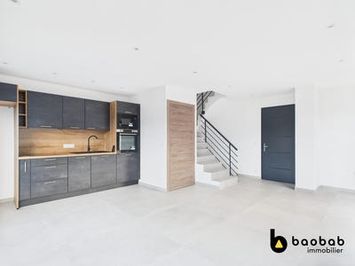 Maison - 106 m² - 4 pièces