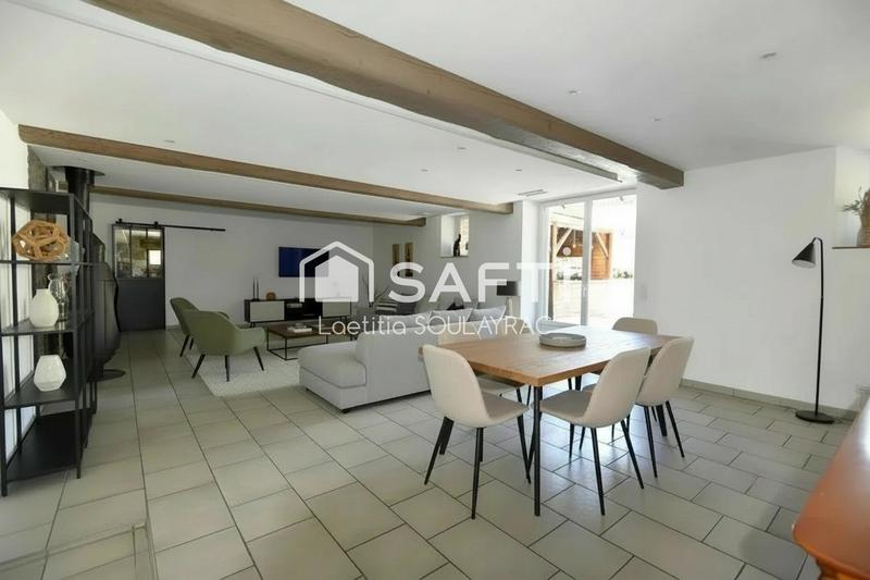 Maison - 205 m² - 6 pièces