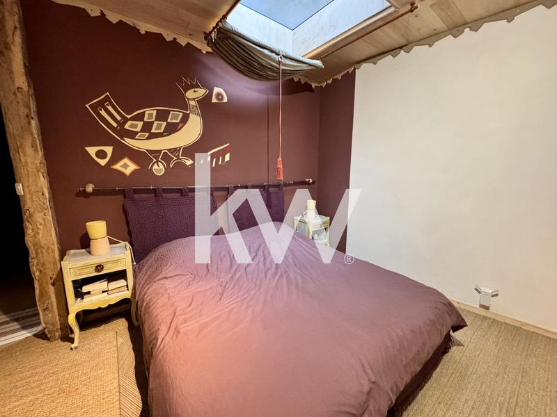 Maison - 205 m² - 6 pièces