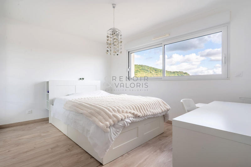 Maison - 162 m² - 7 pièces