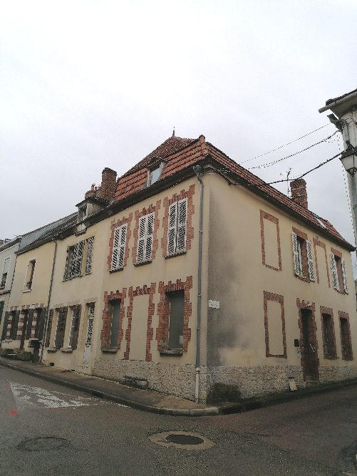 Maison - 130 m² - 4 pièces