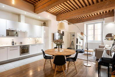 Appartement - 90 m² - 4 pièces