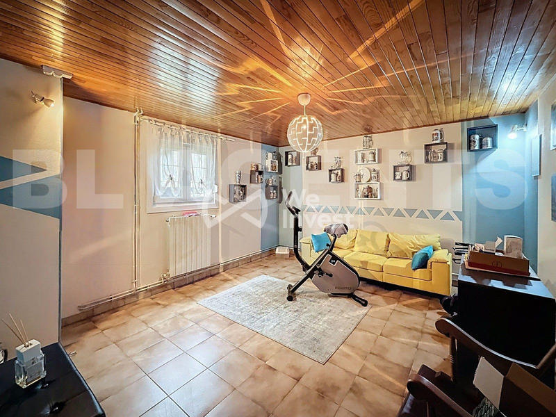 Maison - 132 m² - 9 pièces