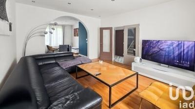 Maison - 161 m² - 8 pièces