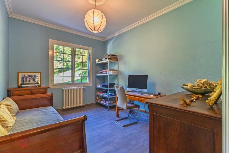 Villa - 203 m² - 7 pièces