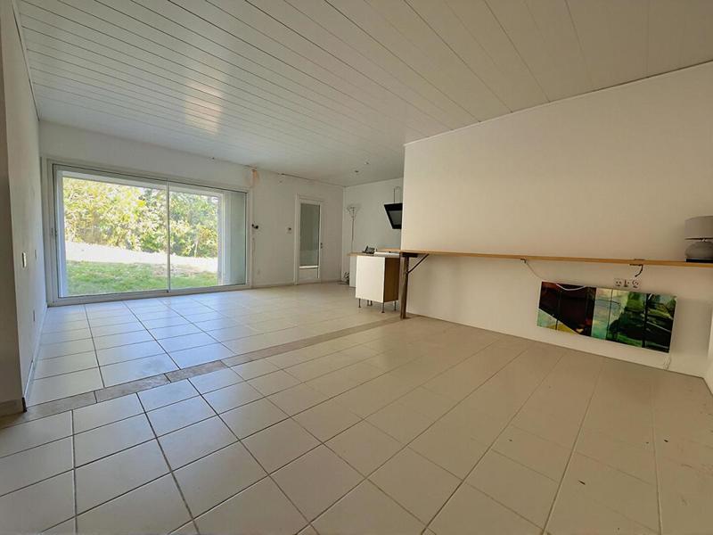 Maison - 180 m² - 8 pièces
